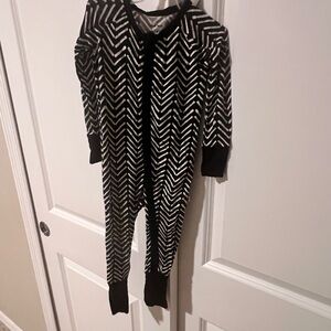 Little sleepies Black and White baby Pajamas